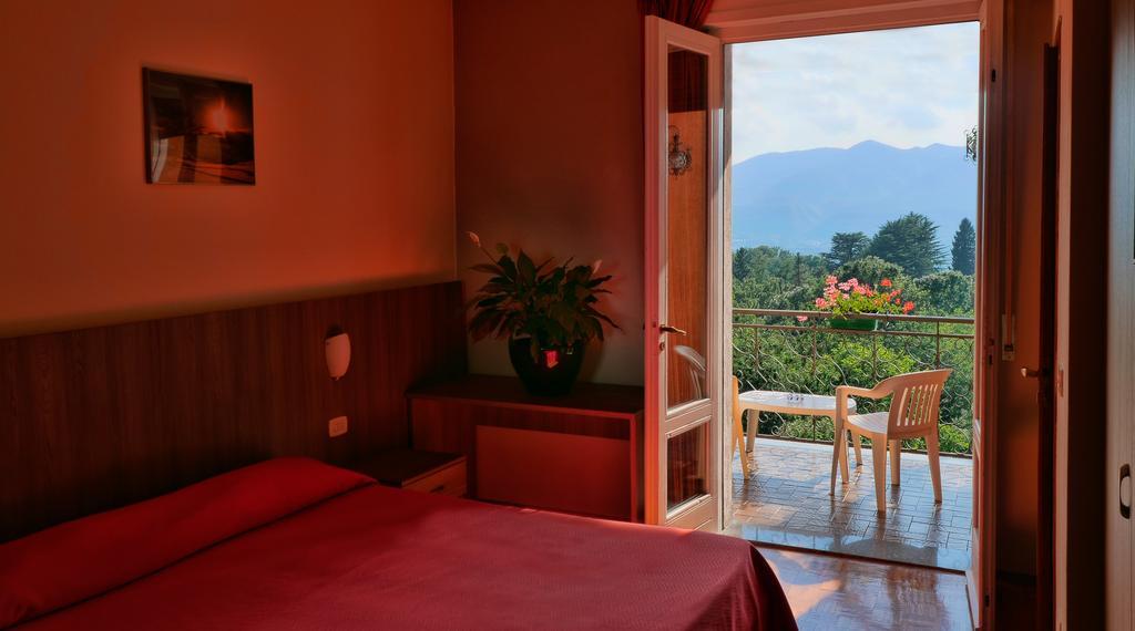Albergo Ristorante Monterosa Ameno Екстериор снимка